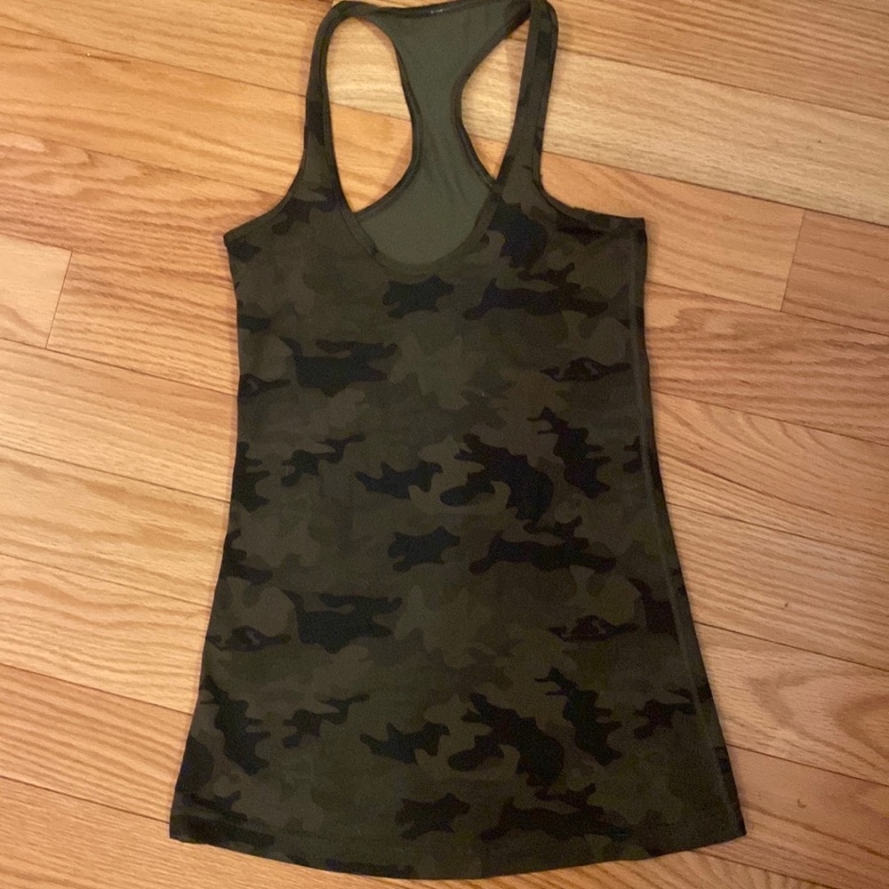 lululemon camo cool racerback tank size 4